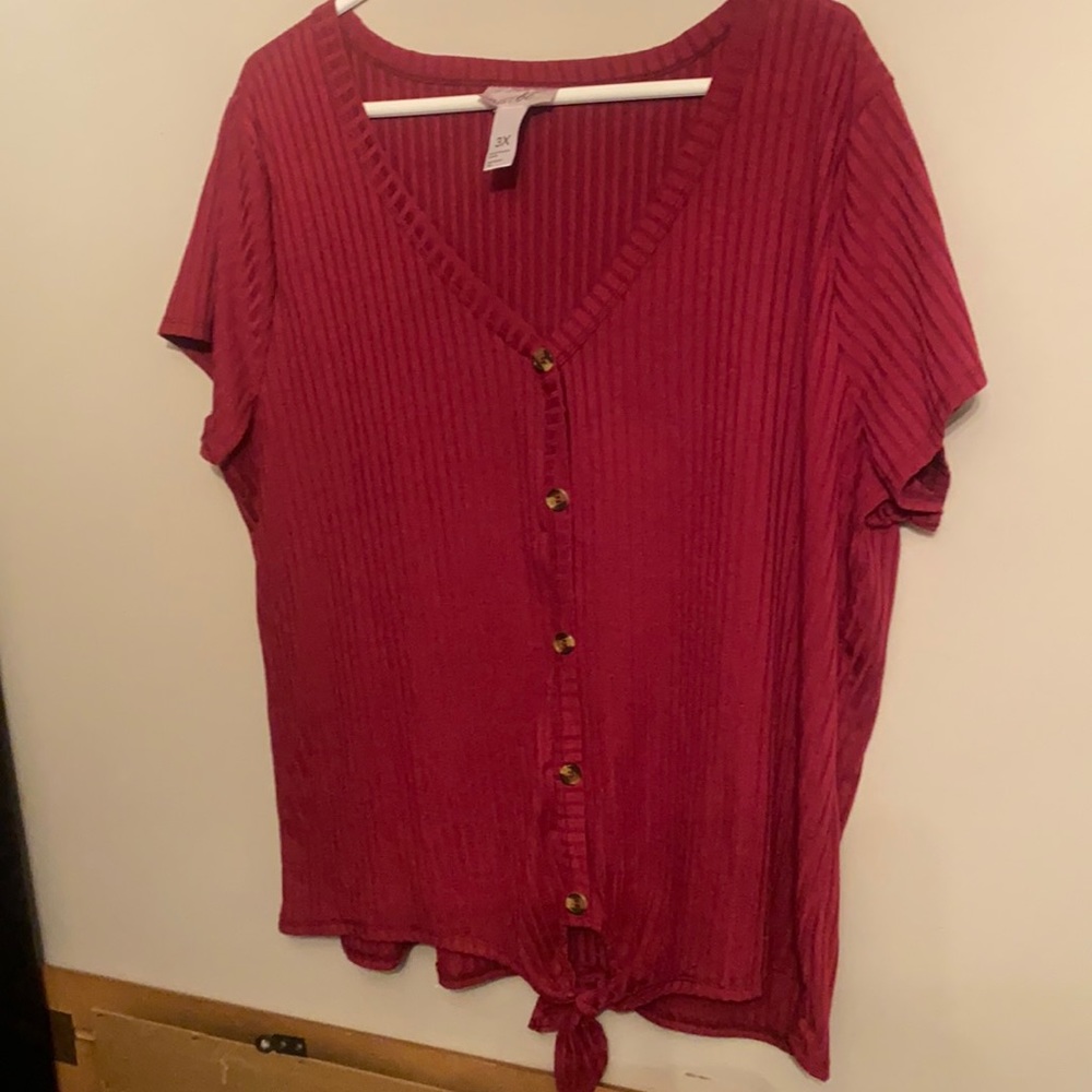 Burgundy short sleeve blouse  ties at the waist